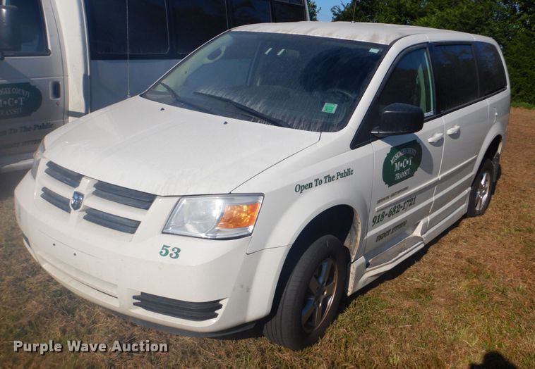 image for item FT9390 2010 Dodge Grand Caravan van