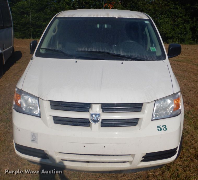 image for item FT9390 2010 Dodge Grand Caravan van
