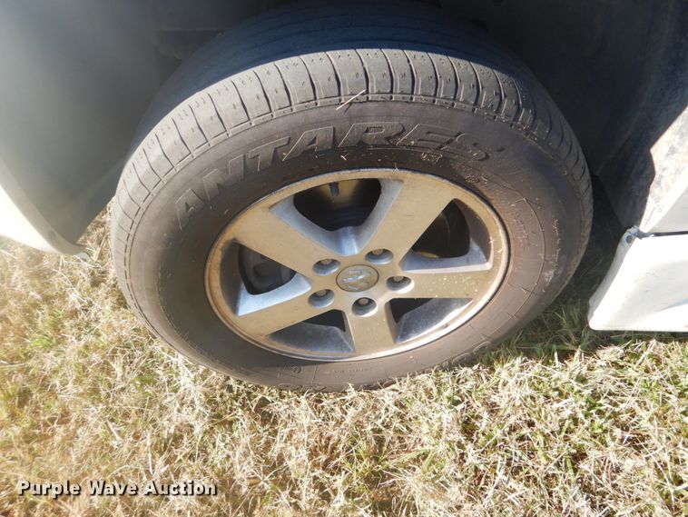 image for item FT9390 2010 Dodge Grand Caravan van