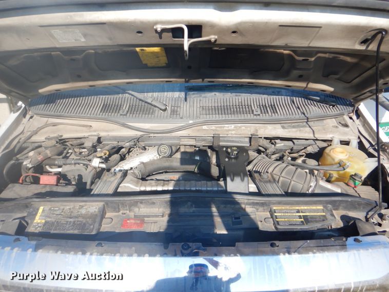 image for item FT9391 2009 Ford E450 shuttle bus