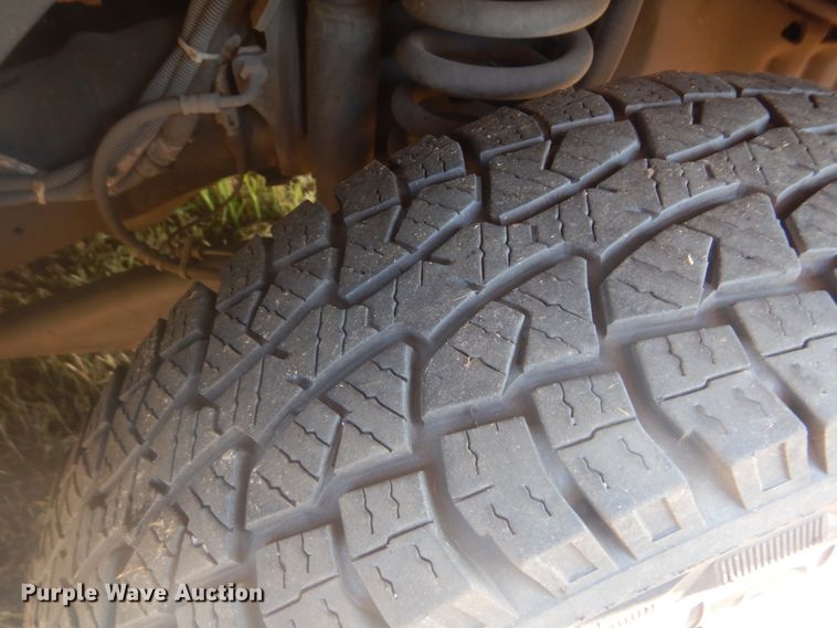 image for item FT9393 2009 Ford E450 shuttle bus