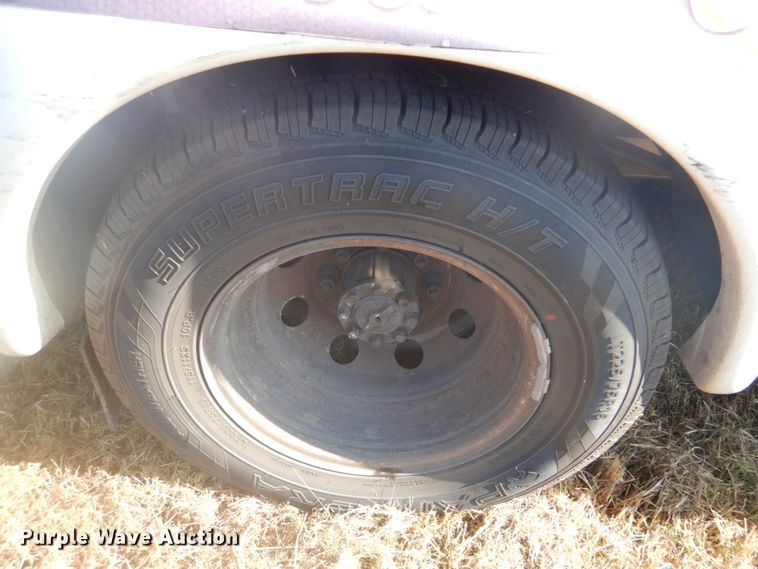 image for item FT9393 2009 Ford E450 shuttle bus