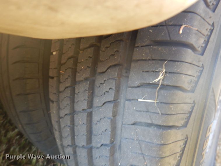 image for item FT9393 2009 Ford E450 shuttle bus