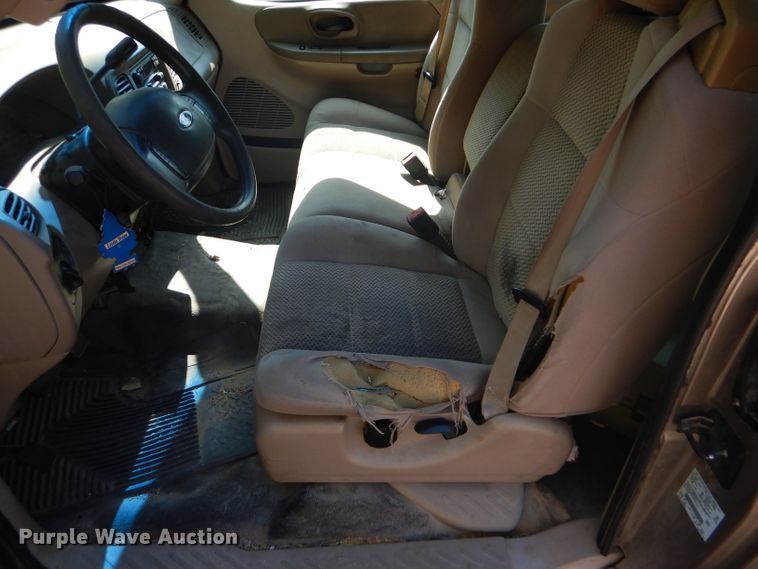 image for item FY9572 2003 Ford F150 XL SuperCab pickup truck