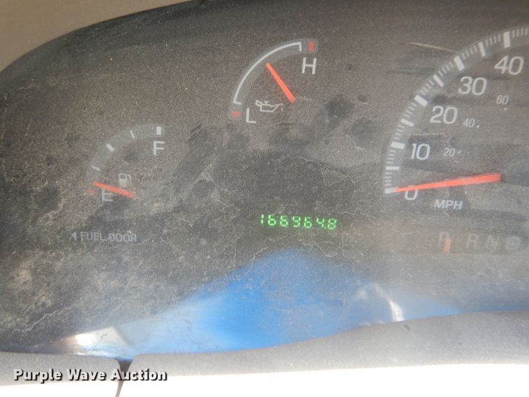 image for item FY9572 2003 Ford F150 XL SuperCab pickup truck