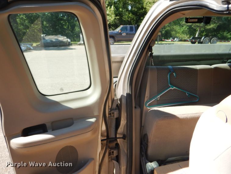 image for item FY9572 2003 Ford F150 XL SuperCab pickup truck