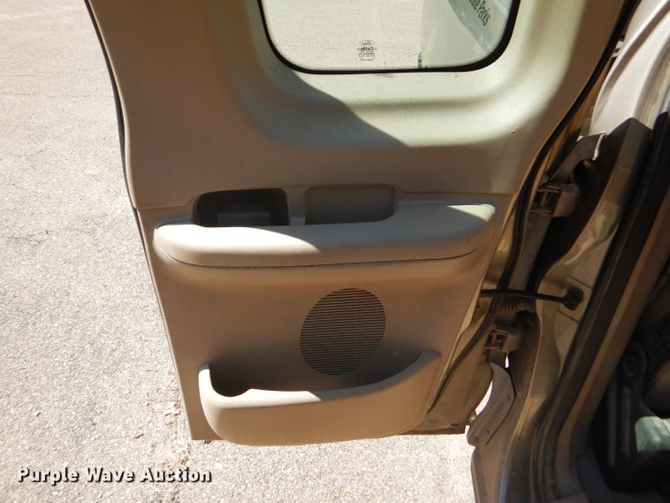 image for item FY9572 2003 Ford F150 XL SuperCab pickup truck