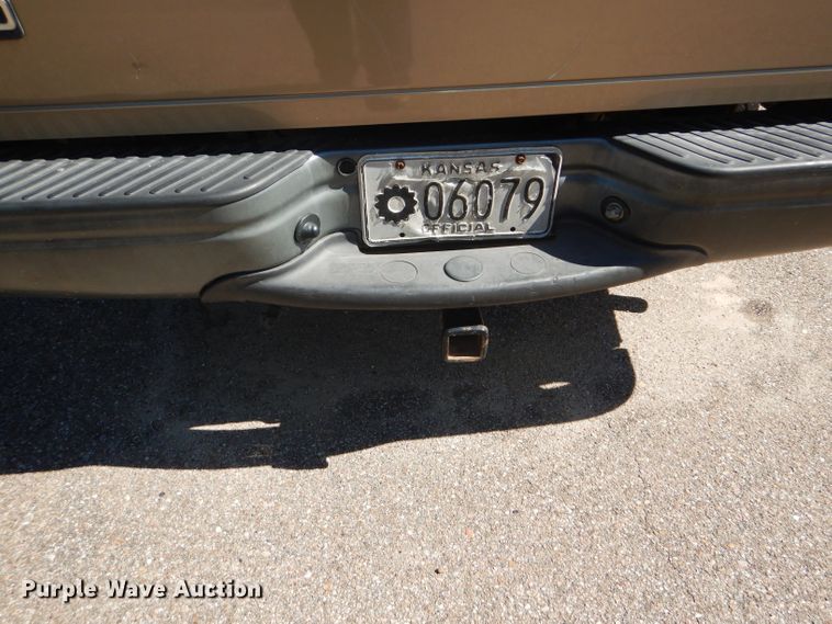 image for item FY9572 2003 Ford F150 XL SuperCab pickup truck