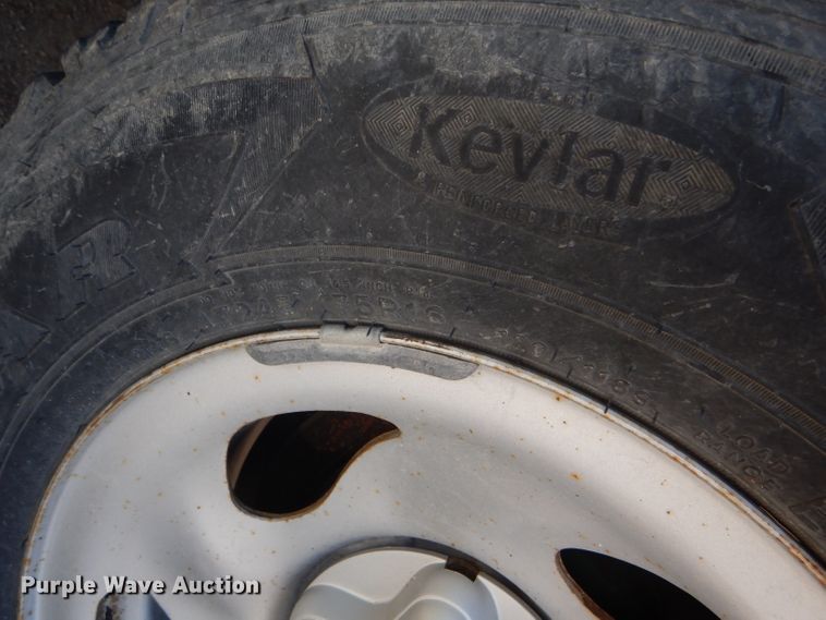 image for item FY9572 2003 Ford F150 XL SuperCab pickup truck