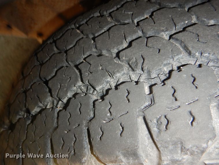 image for item FY9572 2003 Ford F150 XL SuperCab pickup truck