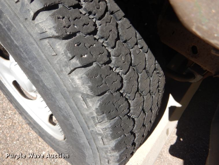 image for item FY9572 2003 Ford F150 XL SuperCab pickup truck