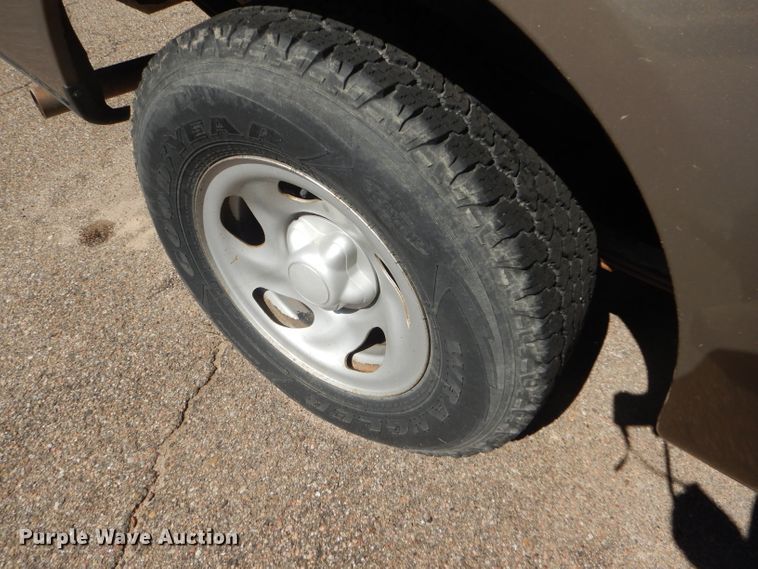 image for item FY9572 2003 Ford F150 XL SuperCab pickup truck