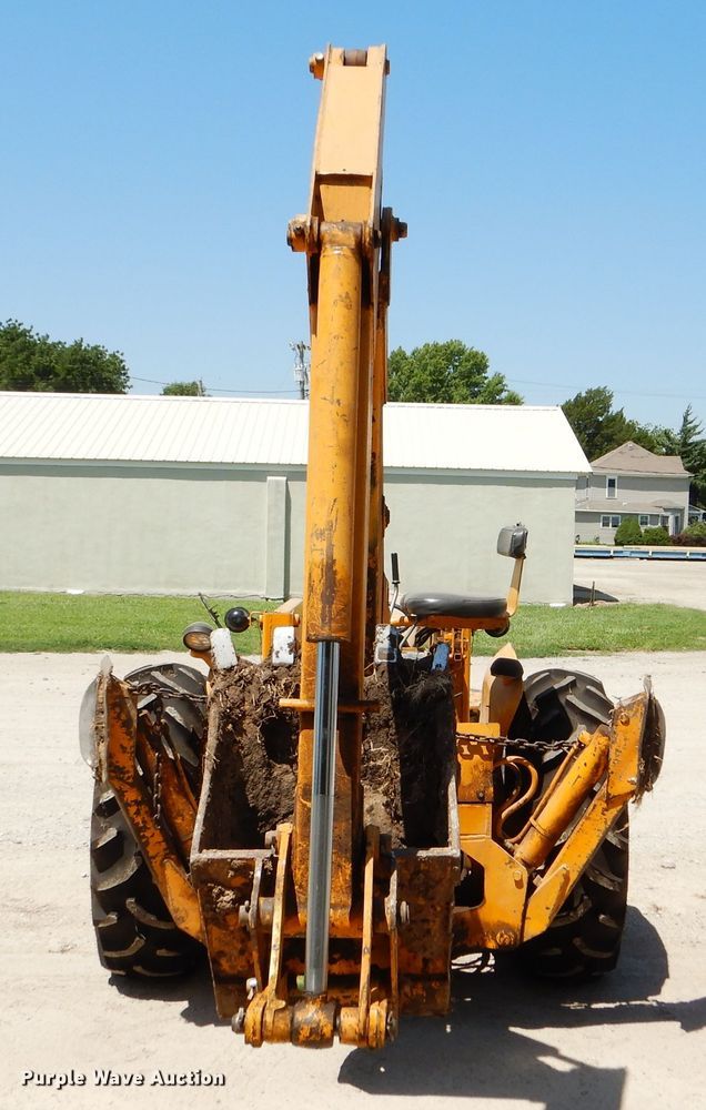 image for item FY9633 John Deere 300 backhoe