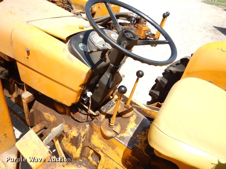 image for item FY9633 John Deere 300 backhoe