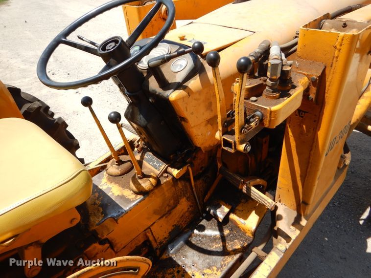 image for item FY9633 John Deere 300 backhoe