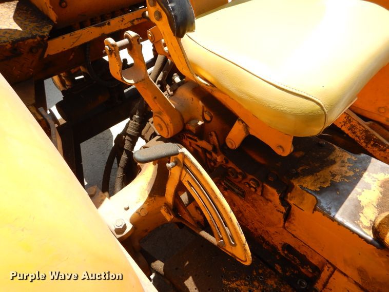 image for item FY9633 John Deere 300 backhoe