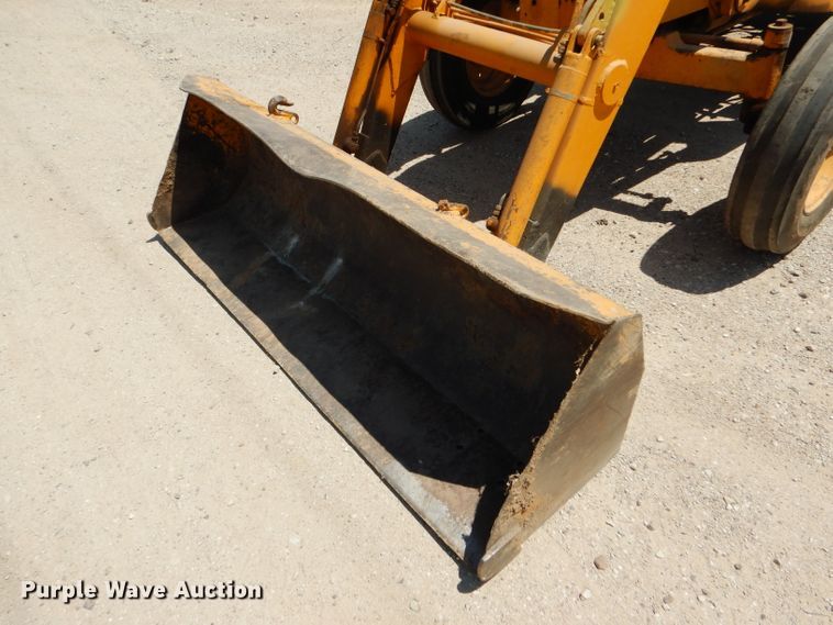 image for item FY9633 John Deere 300 backhoe