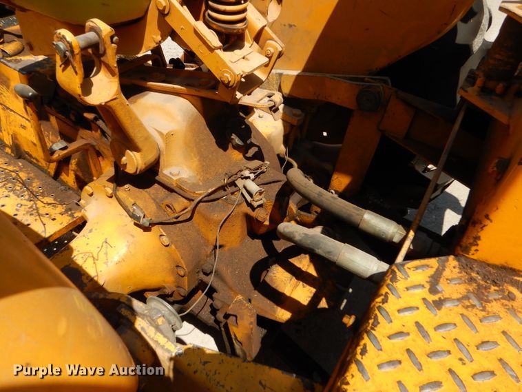 image for item FY9633 John Deere 300 backhoe