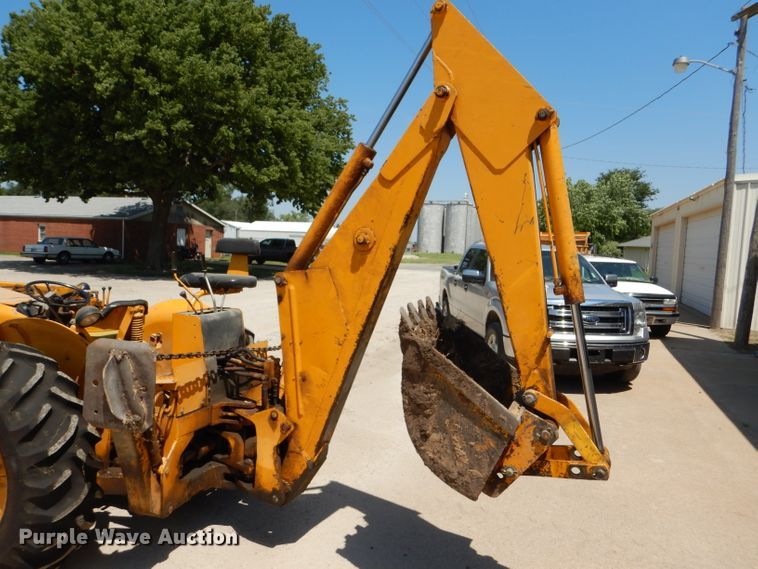image for item FY9633 John Deere 300 backhoe