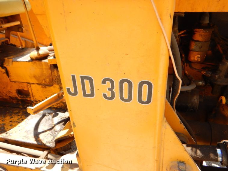 image for item FY9633 John Deere 300 backhoe