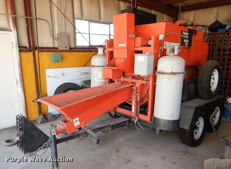 image for item FY9634 1997 Patchman 720 pothole patcher