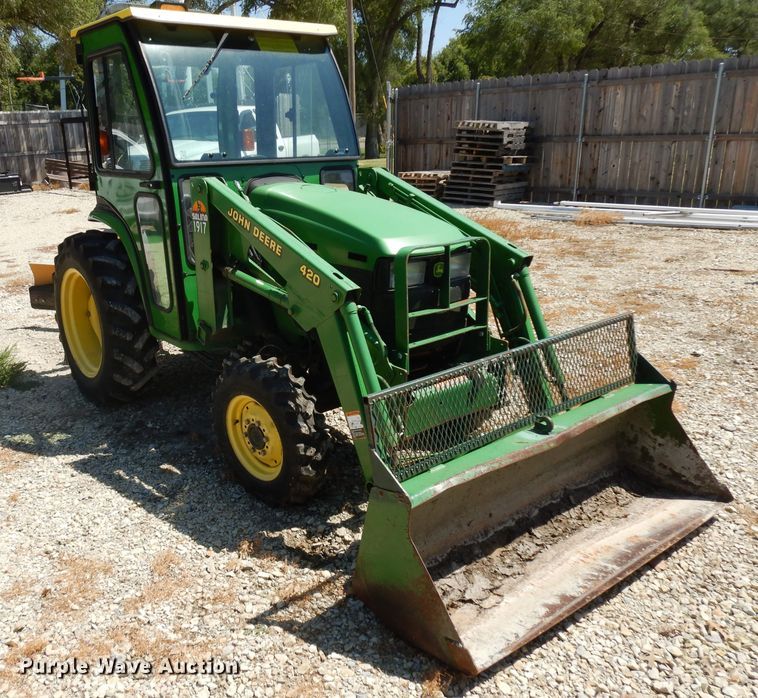 image for item FY9641 John Deere 4200 HFWD tractor
