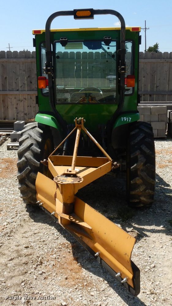 image for item FY9641 John Deere 4200 HFWD tractor