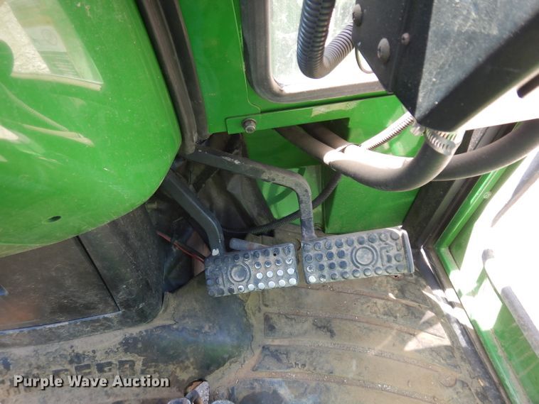 image for item FY9641 John Deere 4200 HFWD tractor