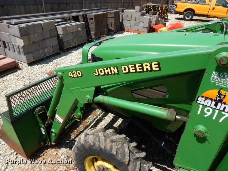 image for item FY9641 John Deere 4200 HFWD tractor