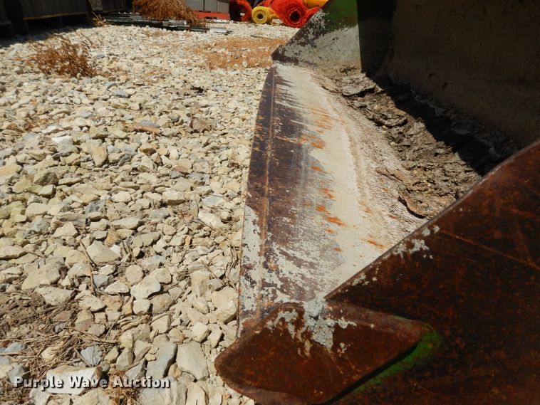 image for item FY9641 John Deere 4200 HFWD tractor