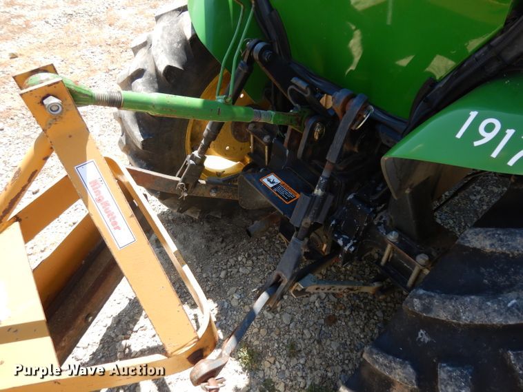 image for item FY9641 John Deere 4200 HFWD tractor