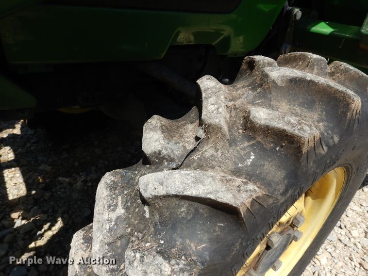 image for item FY9641 John Deere 4200 HFWD tractor