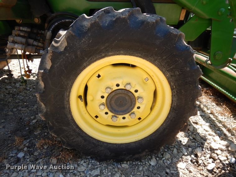 image for item FY9641 John Deere 4200 HFWD tractor