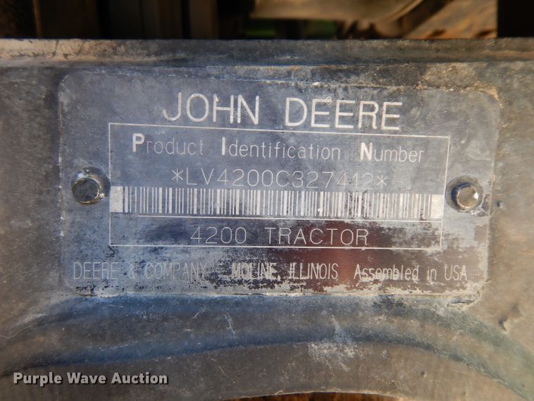 image for item FY9641 John Deere 4200 HFWD tractor