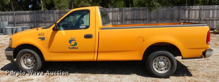 image for item FY9644 2000 Ford F150 pickup truck
