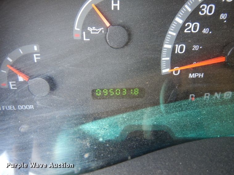 image for item FY9644 2000 Ford F150 pickup truck