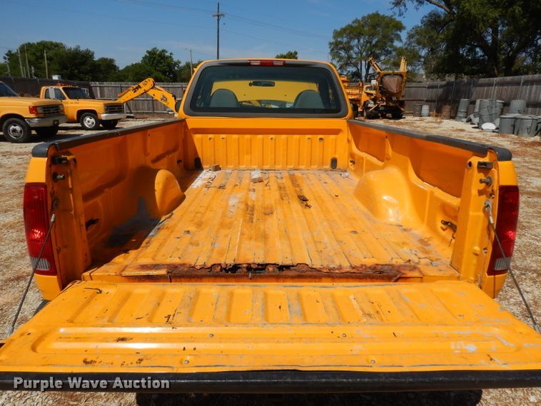 image for item FY9644 2000 Ford F150 pickup truck