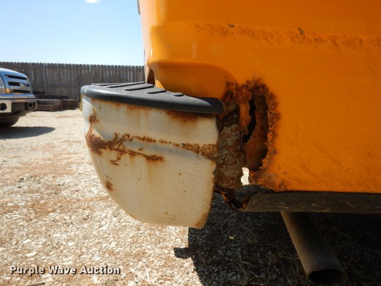 image for item FY9644 2000 Ford F150 pickup truck