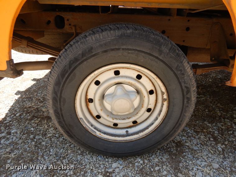 image for item FY9644 2000 Ford F150 pickup truck