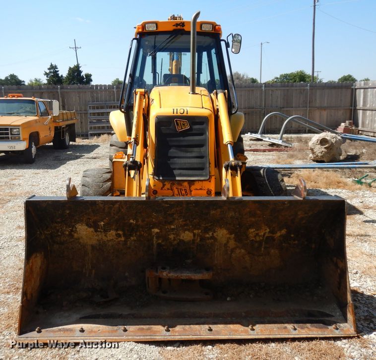 image for item FY9645 2001 JCB 214 Series III backhoe