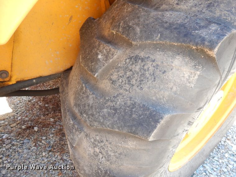 image for item FY9645 2001 JCB 214 Series III backhoe