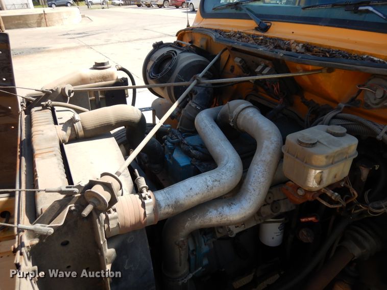 image for item GH9531 2001 International 4700 dump truck