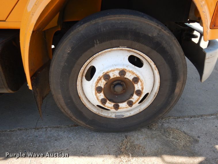 image for item GH9531 2001 International 4700 dump truck