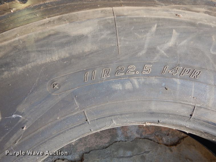 image for item GH9533 (5) recapped tires