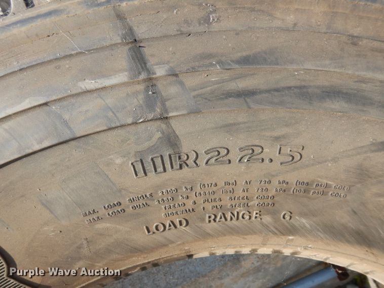 image for item GH9533 (5) recapped tires