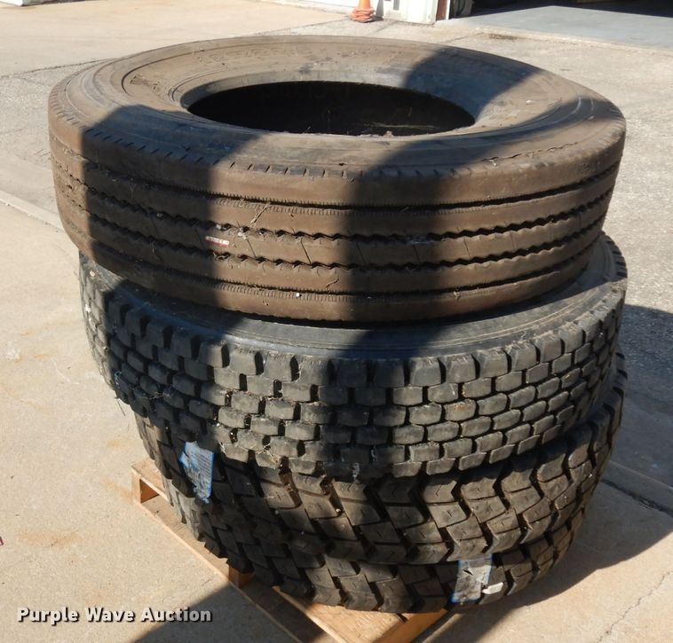 image for item GH9534 (4) recapped tires