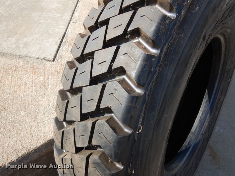 image for item GH9534 (4) recapped tires