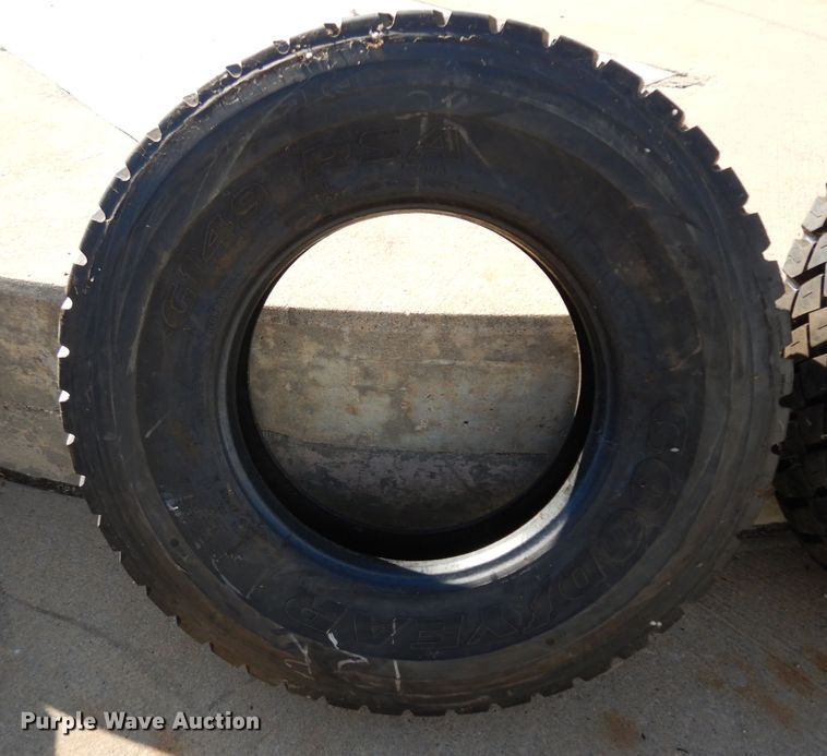 image for item GH9534 (4) recapped tires