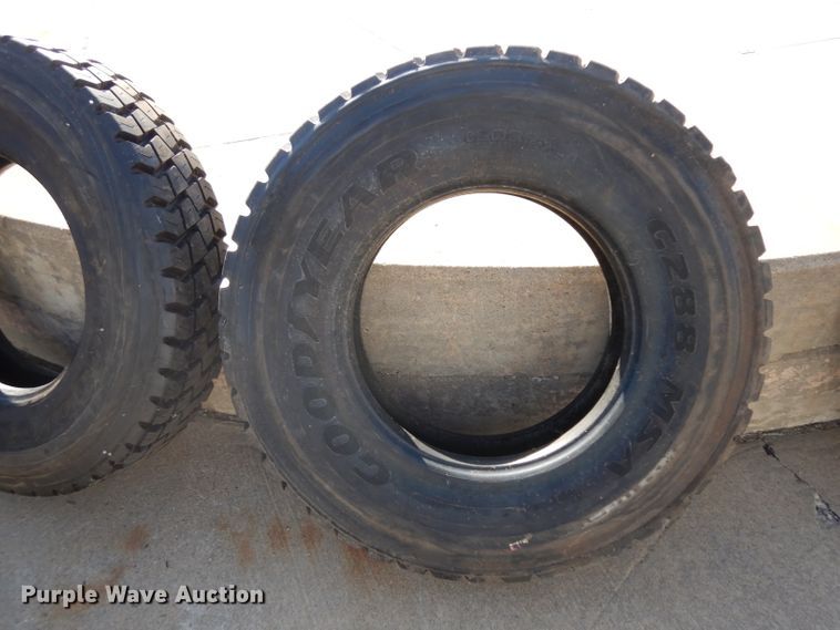 image for item GH9534 (4) recapped tires