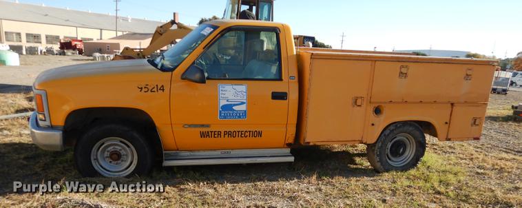 image for item K5830 1998 Chevrolet Cheyenne 2500 utility bed pickup truck